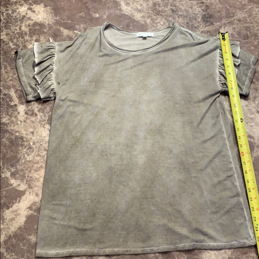 Downeast Ruffled sleeve tee